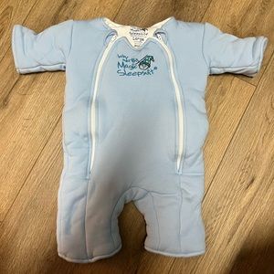 Baby Merlin's Magic Sleepsuit - Blue - 6/9 months (18-21 lbs) - gently used